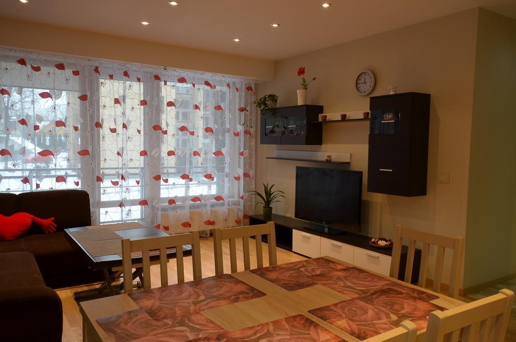 Апартаменти Aguona Apartament Друскінінкай Екстер'єр фото